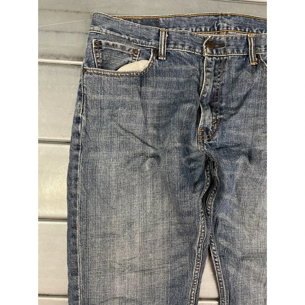 Levis levis 559